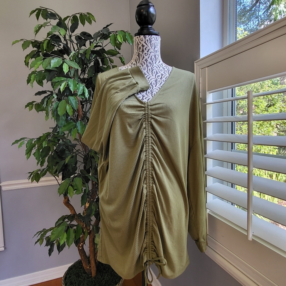 Derek Heart 2X Ruched Ribbed Sweater